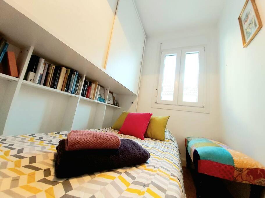 Apartment Luminoso En El Centro, Con Mucho Arte
